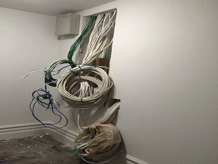 crestron-installer-in-west-hollwood